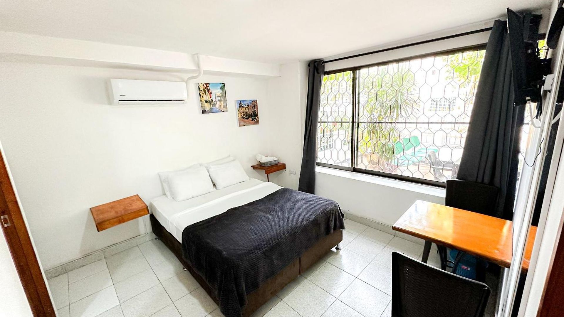 Casablanca Hotel *